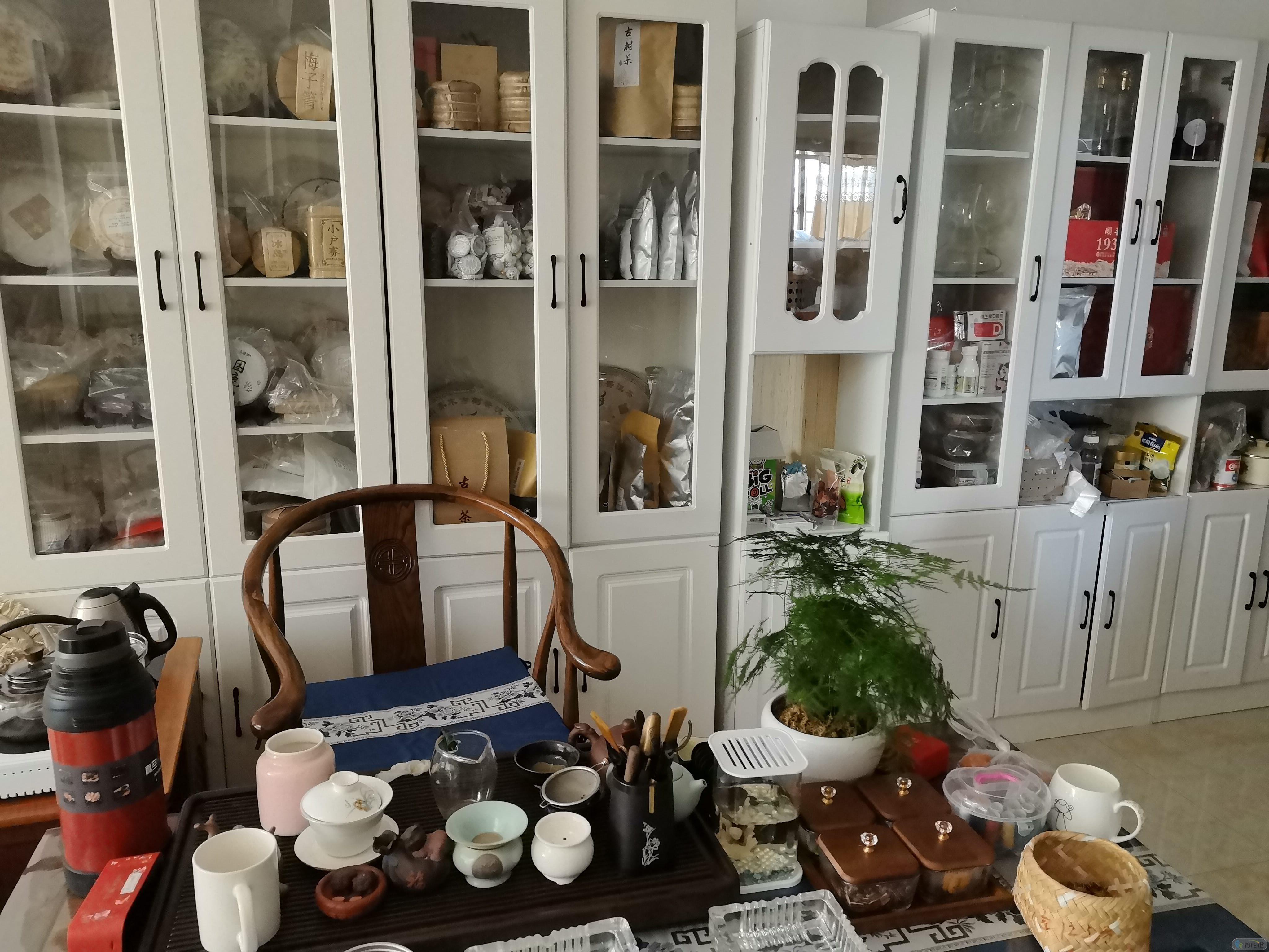   临翔区小二家餐饮服务店